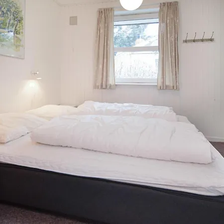 Four-Bedroom Holiday Home In Blavand Holiday home *