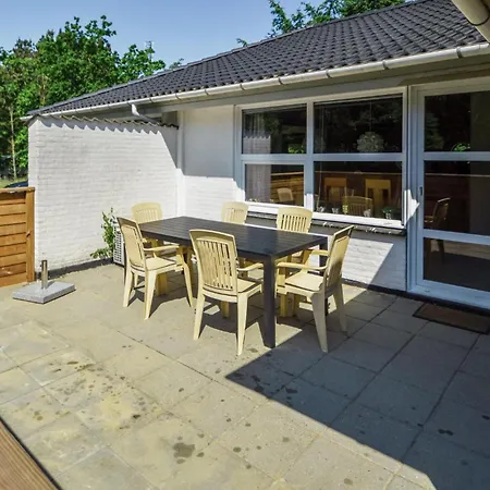 Holiday home Four-Bedroom Holiday Home In Blavand *