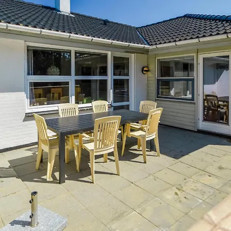 Four-bedroom In Vakantiehuis Blåvand