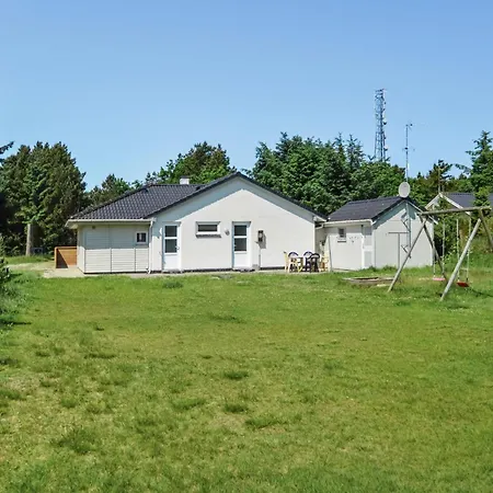 Four-Bedroom Holiday Home In Blavand *