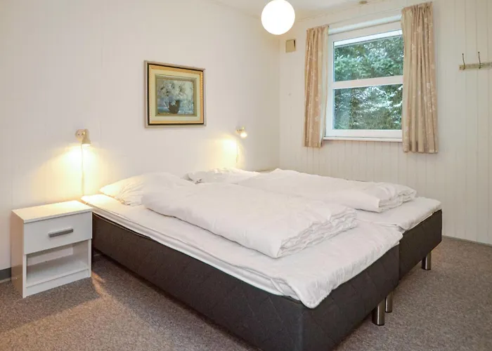 Four-Bedroom Holiday Home In Blavand * Blavand