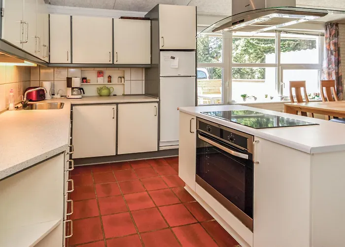 Four-Bedroom Holiday Home In Blavand Holiday home