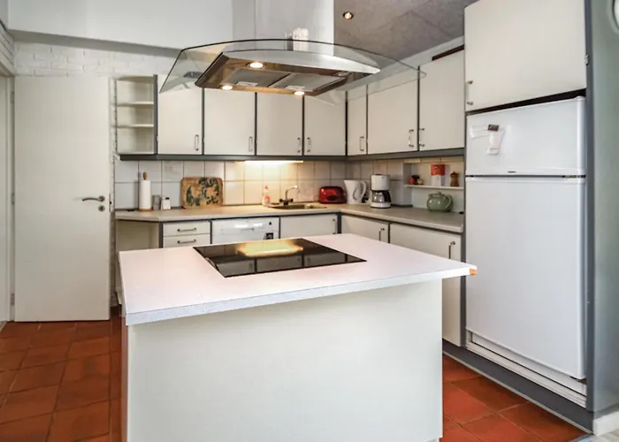 Vakantiehuis Four-bedroom In