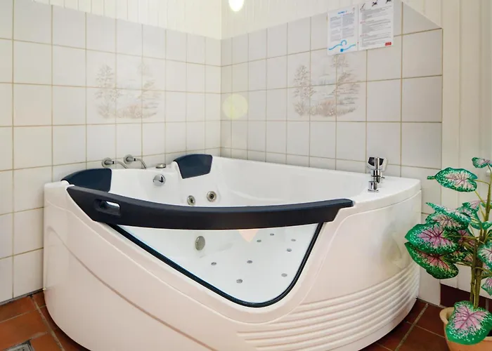 Four-bedroom In Vakantiehuis *